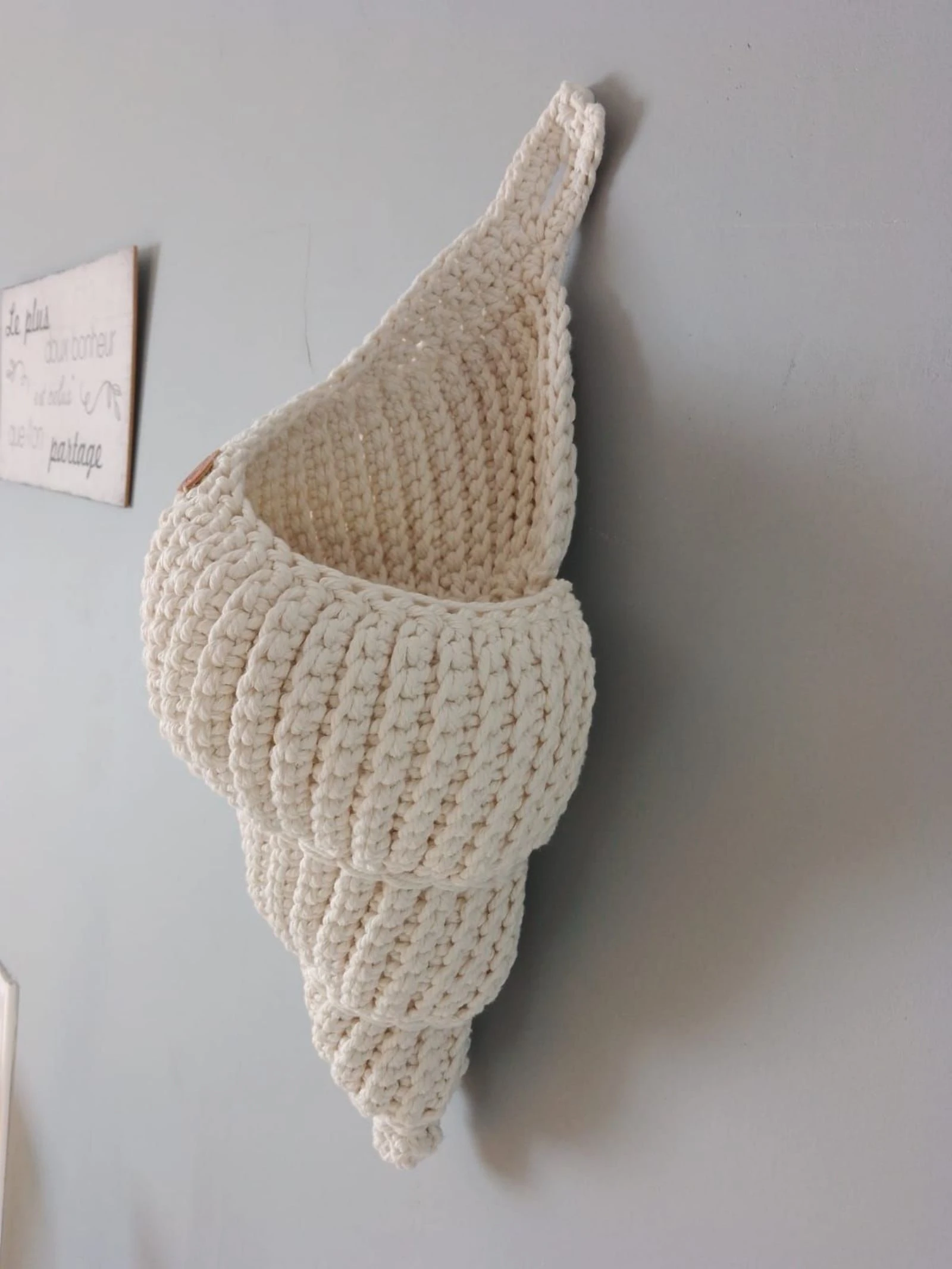 Shell-shaped basket pendant - Boho decor – photo 6